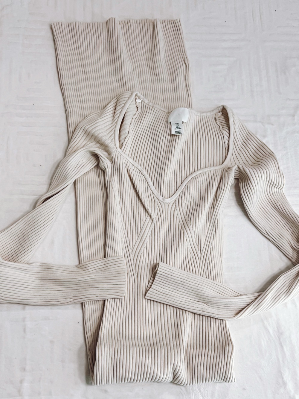 H&M Ribbed sweetheart neck Sweater in Cream SMALL